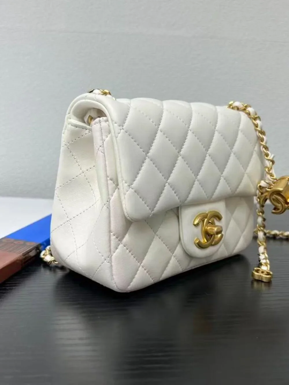 CHANEL please see